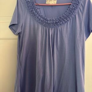 Debbie Morgan Short Sleeve Top with tulle Rosette Detail size L